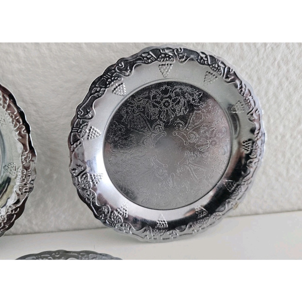3 Small Nickel Plated Embossed Round Platters Trays Etched Ornate Grapes - Picture 3 of 10